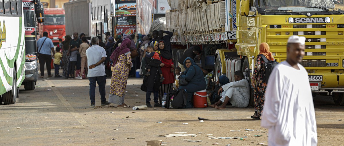 باحثون افارقة: فشل الجهود الدبلوماسية يتطلب تدخلاً عسكريا في السودان

