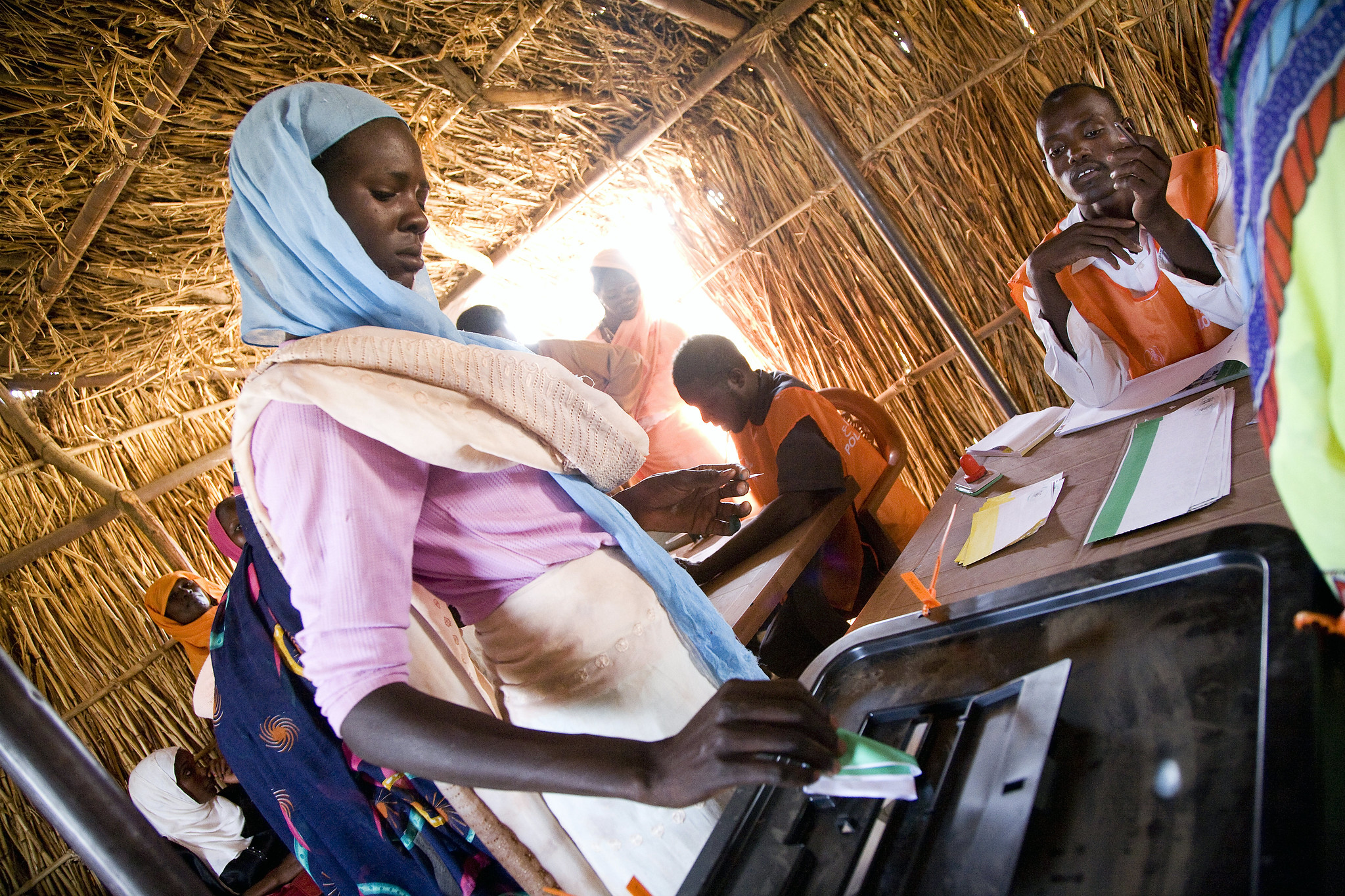 المرأة السودانية والانتخابات: جدلية الاستغلال والتمكين (1-2)