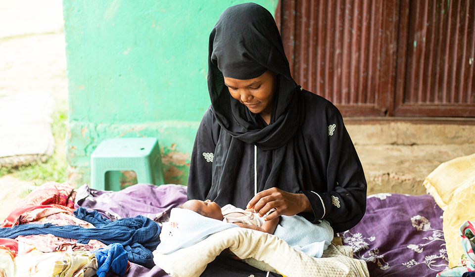 لا نهاية في الأفق.. معاناة إمرأة سودانية خلال 6 أشهر من الحرب
