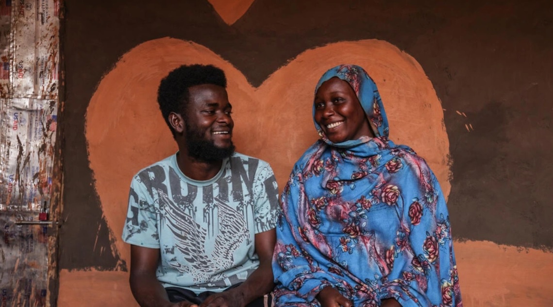 زوجان من السودان يتجاوزان مرارة الحرب للبدء مجدداً في إثيوبيا