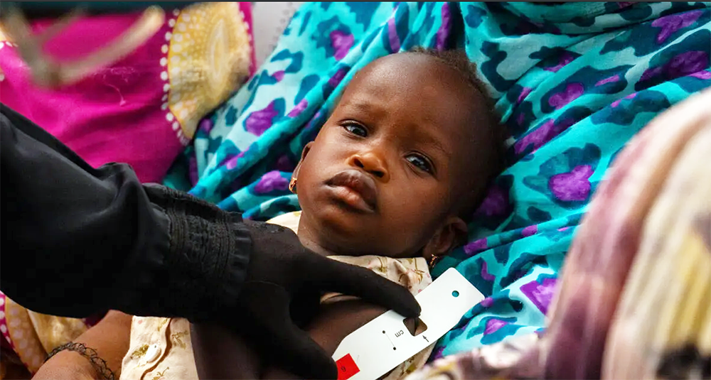 مواطنو السودان بين الجوع وانتشار الأوبئة وتدهور الخدمات الصحية