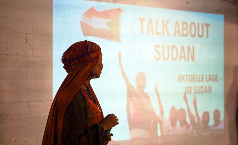 جذورها سودانية وهويتها ألمانية.. مآب نموذج لاندماج الشباب الناجح