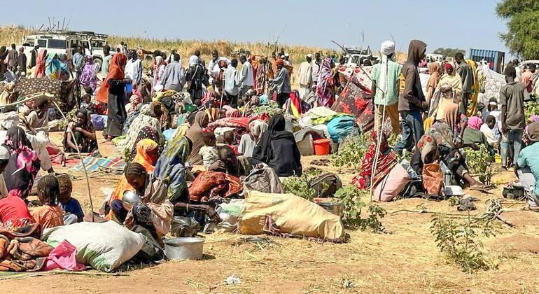 Shelling and Siege Force Thousands to Flee Kadugli and Dilling