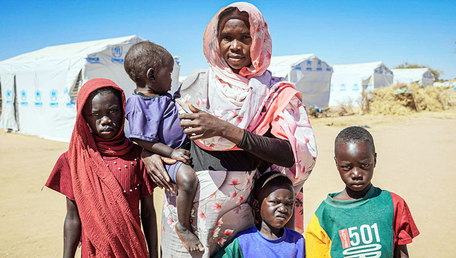 Chad relocates refugees amid rising tensions at border with Sudan